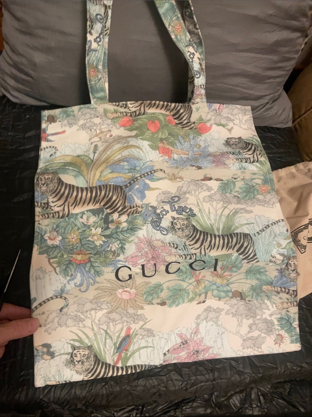 Gucci Floral Tiger Canvas Tote — Cream, Green, Blue - Picture 7 of 17